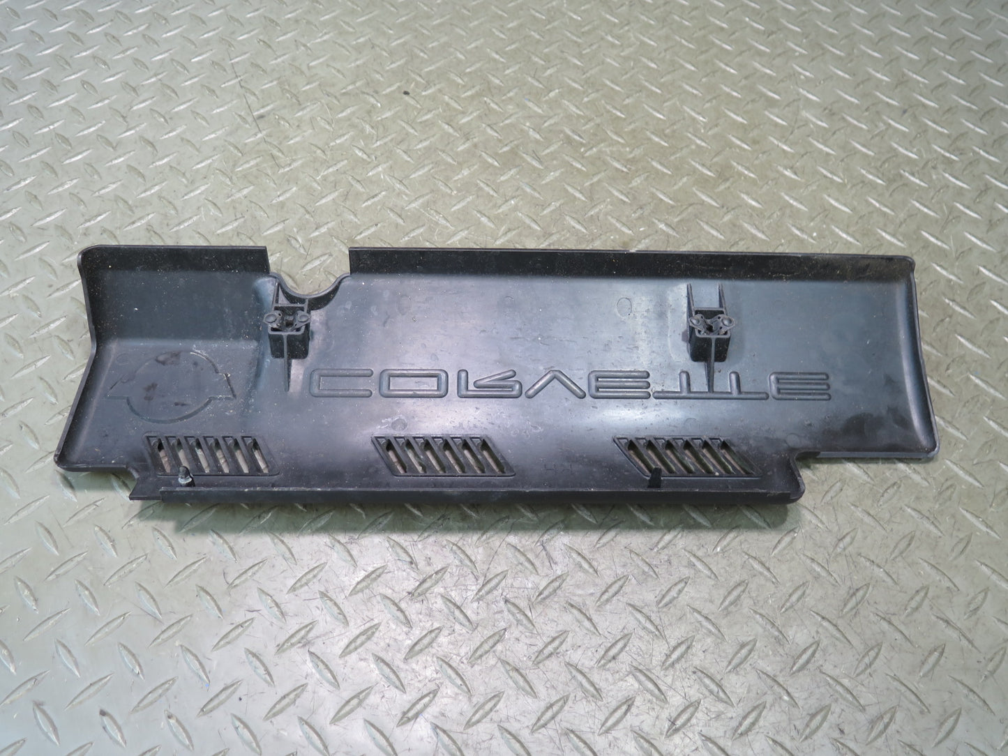 92-93 Chevrolet Corvette C4 V8 5.7L LT1 Left & Right Fuel Rail Covers OEM