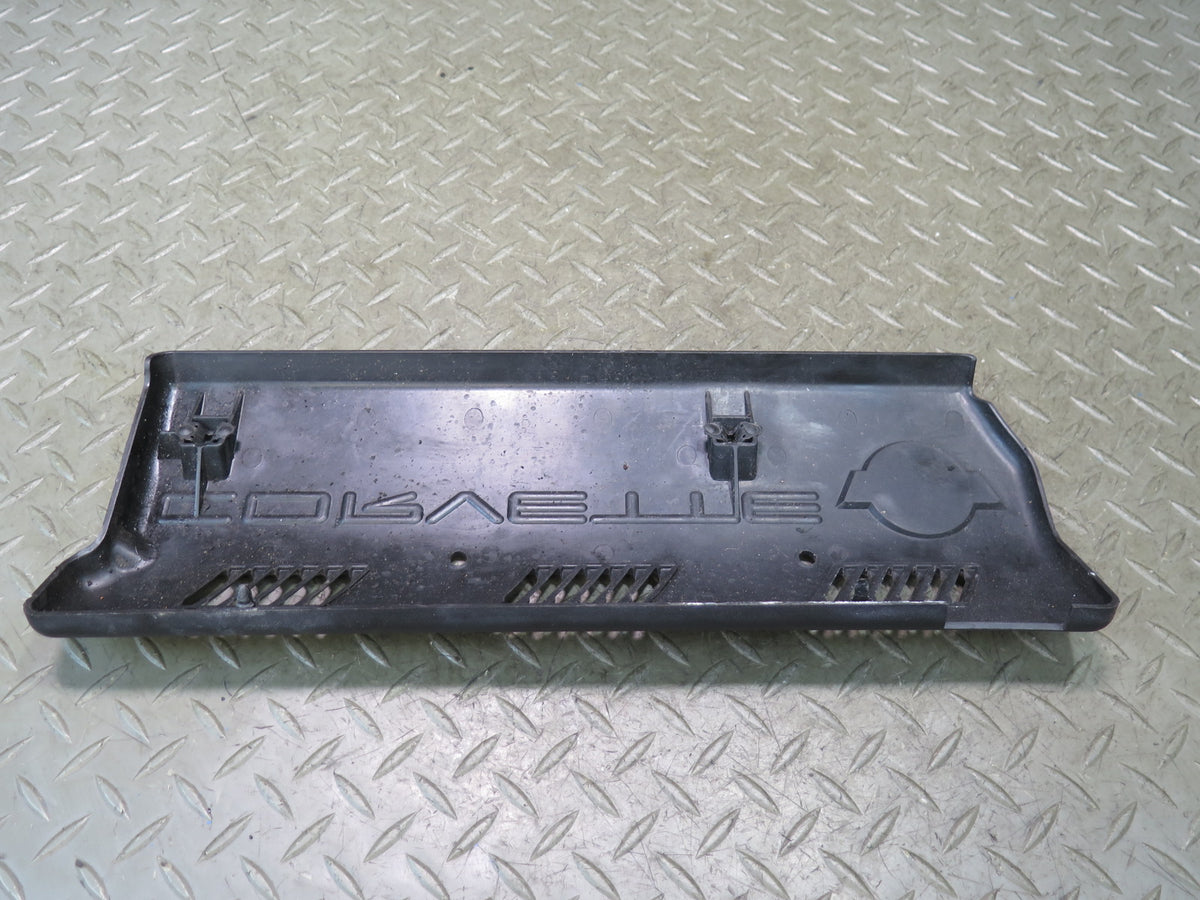 92-93 Chevrolet Corvette C4 V8 5.7L LT1 Left & Right Fuel Rail Covers OEM