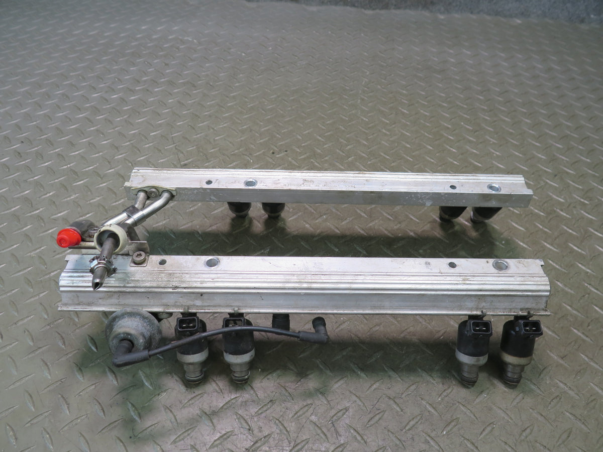 92-93 Chevrolet Corvette C4 5.7L LT1 Engine Fuel Rail w Injectors Set 81K OEM