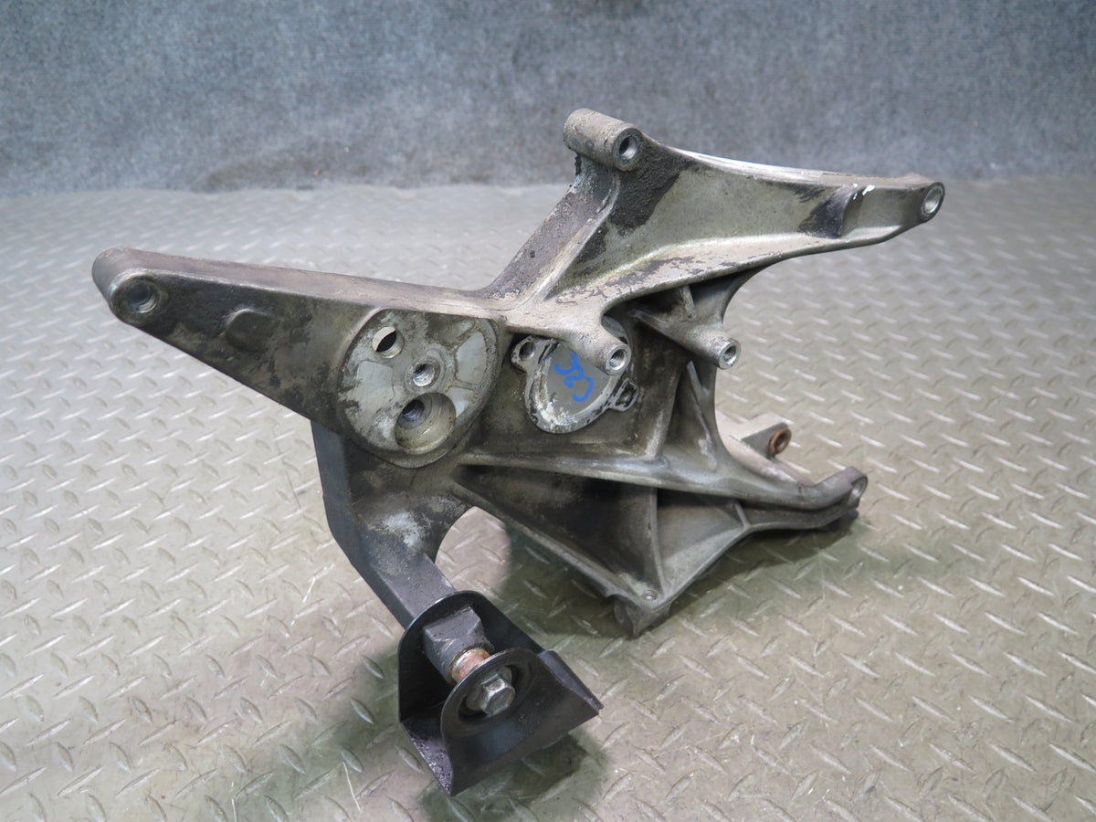 92-96 Chevrolet Corvette C4 Power Steering Pump Pulley Bracket OEM