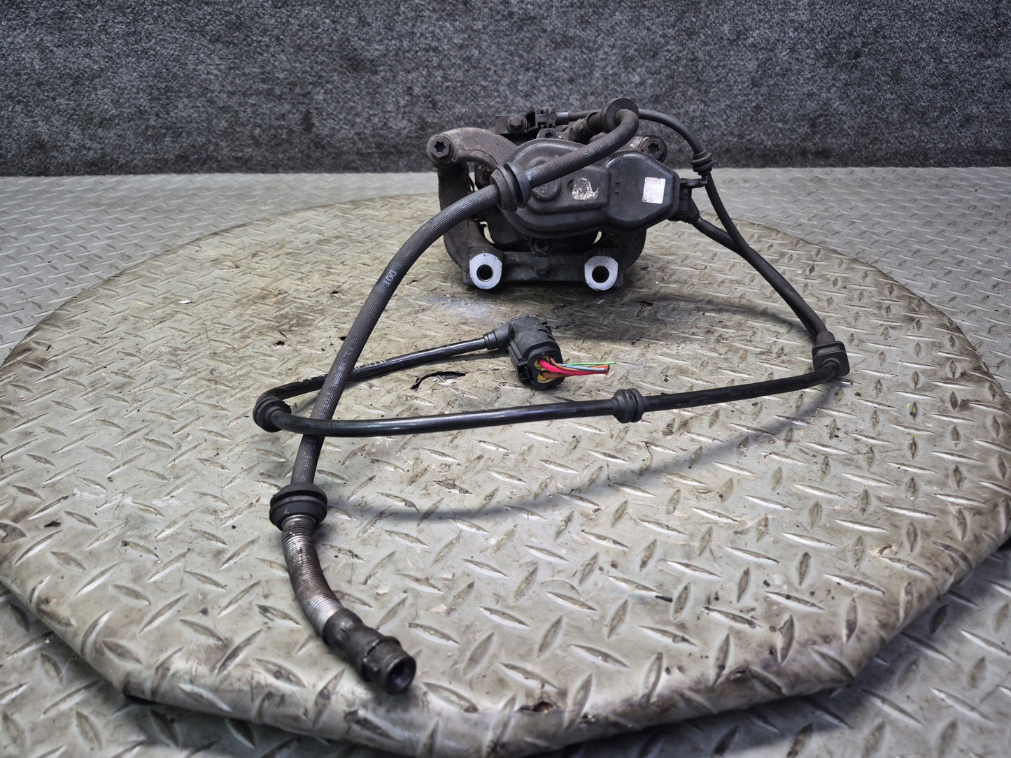2012-2015 Mercedes X166 W166 ML AMG Rear Left & Right Brake Caliper Set of 2