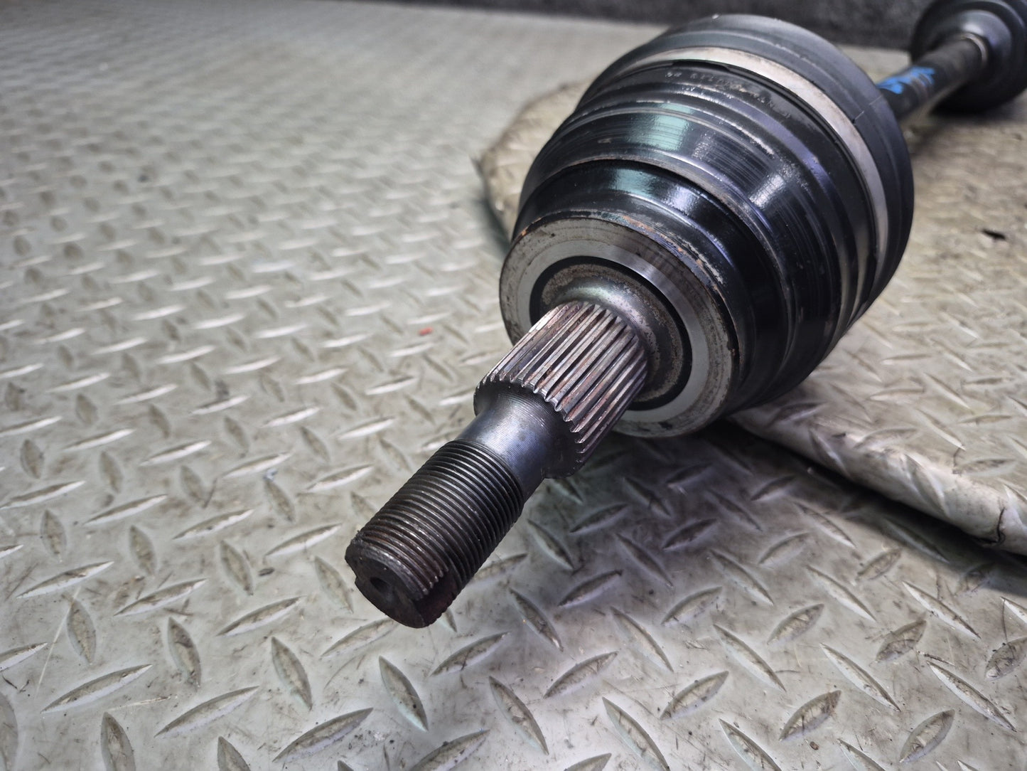 2012-2015 Mercedes W166 ML63 AMG AWD Front Right Suspension Axle Shaft