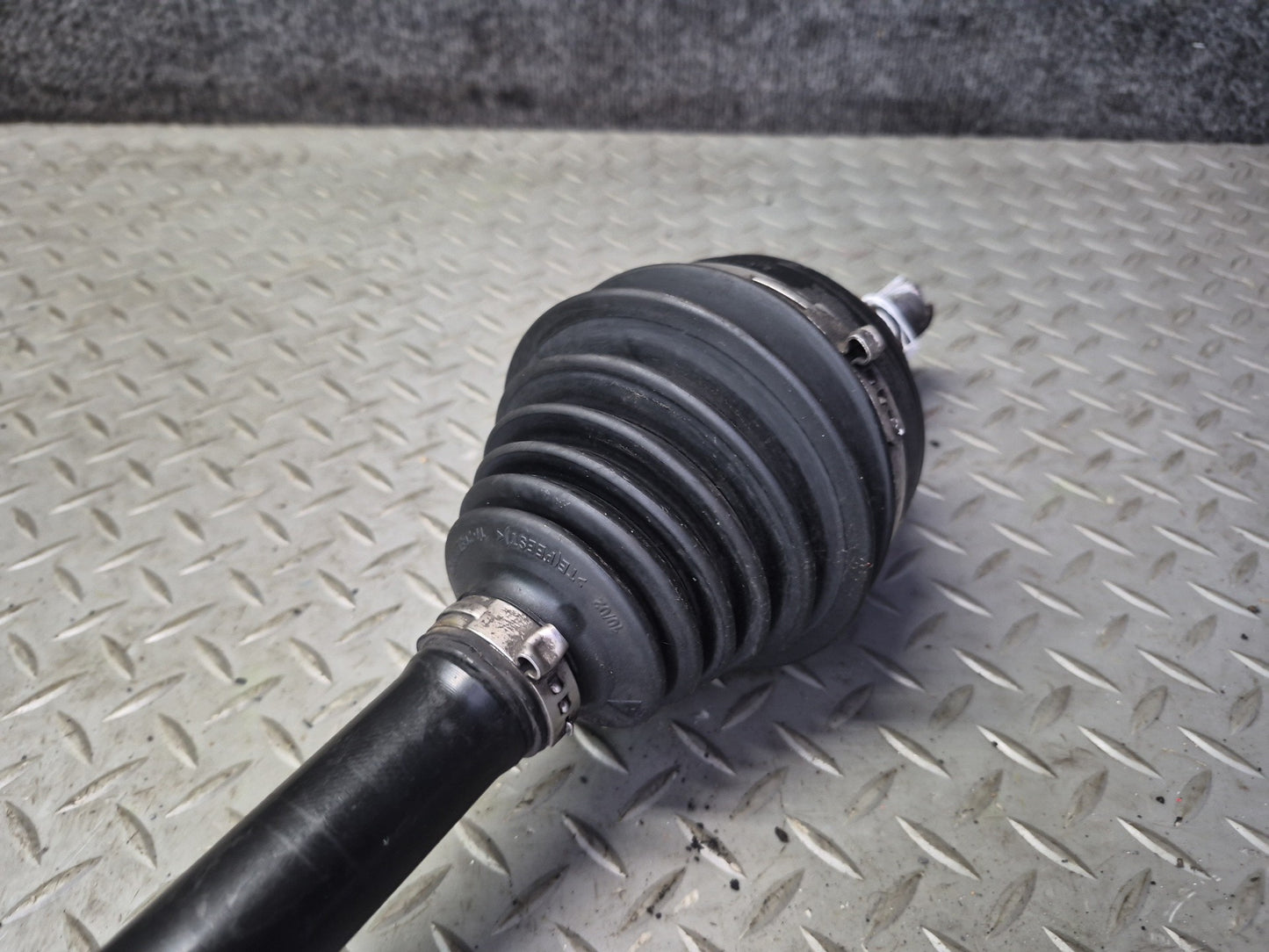 2012-2015 Mercedes W166 ML63 AMG AWD Front Right Suspension Axle Shaft