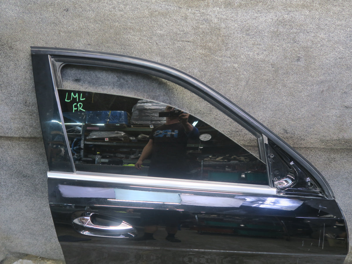 2012-2019 Mercedes W166 GLE ML Front Right Door Shell Panel w Glass Damaged