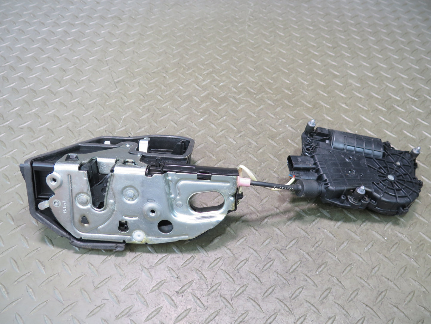 2011-2016 BMW F10 F11 M5 Rear Left Door Lock Latch Actuator w Soft Close