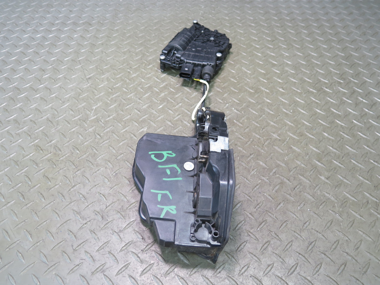 2011-2016 BMW F10 F11 M5 Front Right Door Lock Latch Actuator w Soft Close