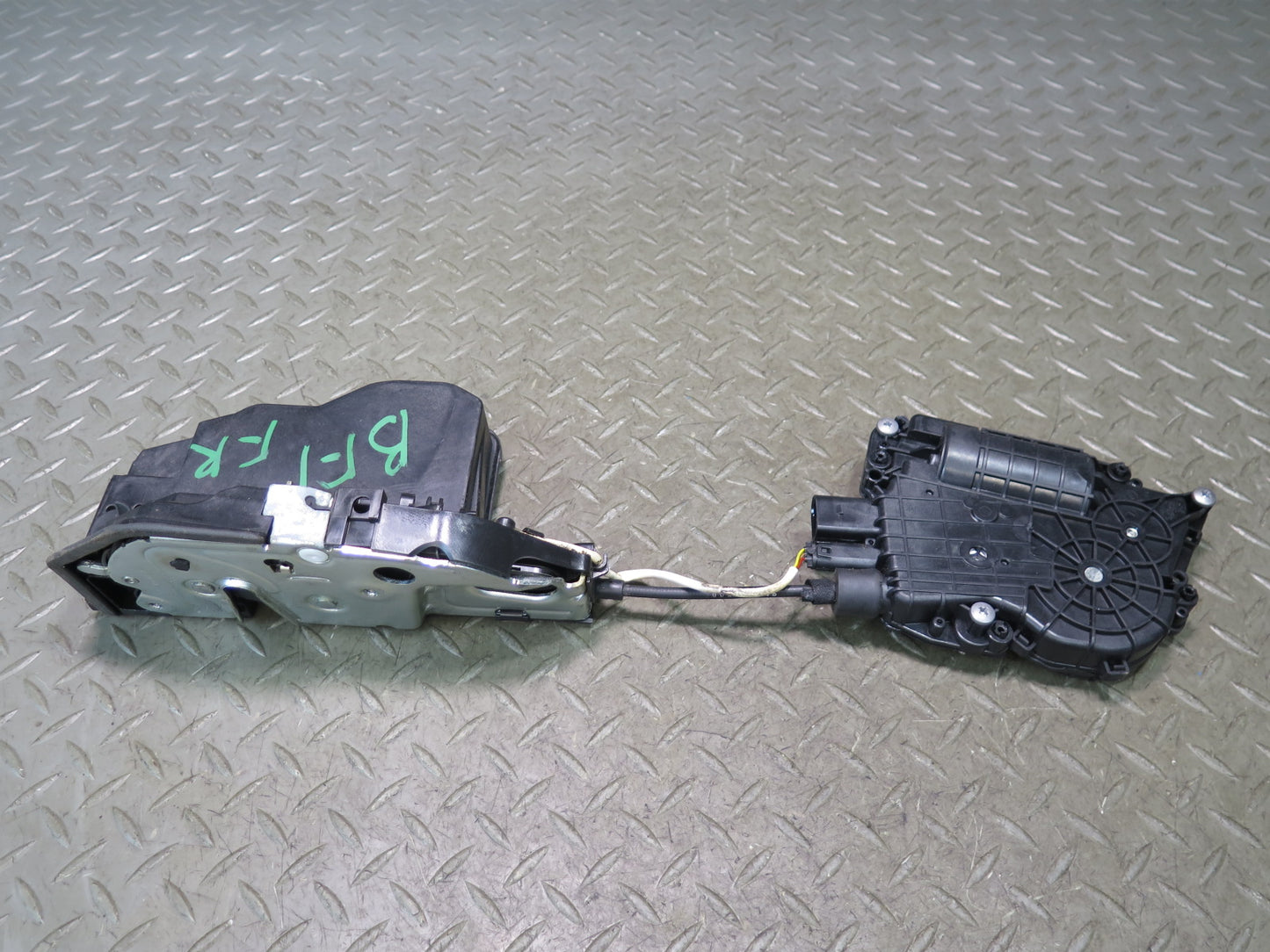 2011-2016 BMW F10 F11 M5 Front Right Door Lock Latch Actuator w Soft Close