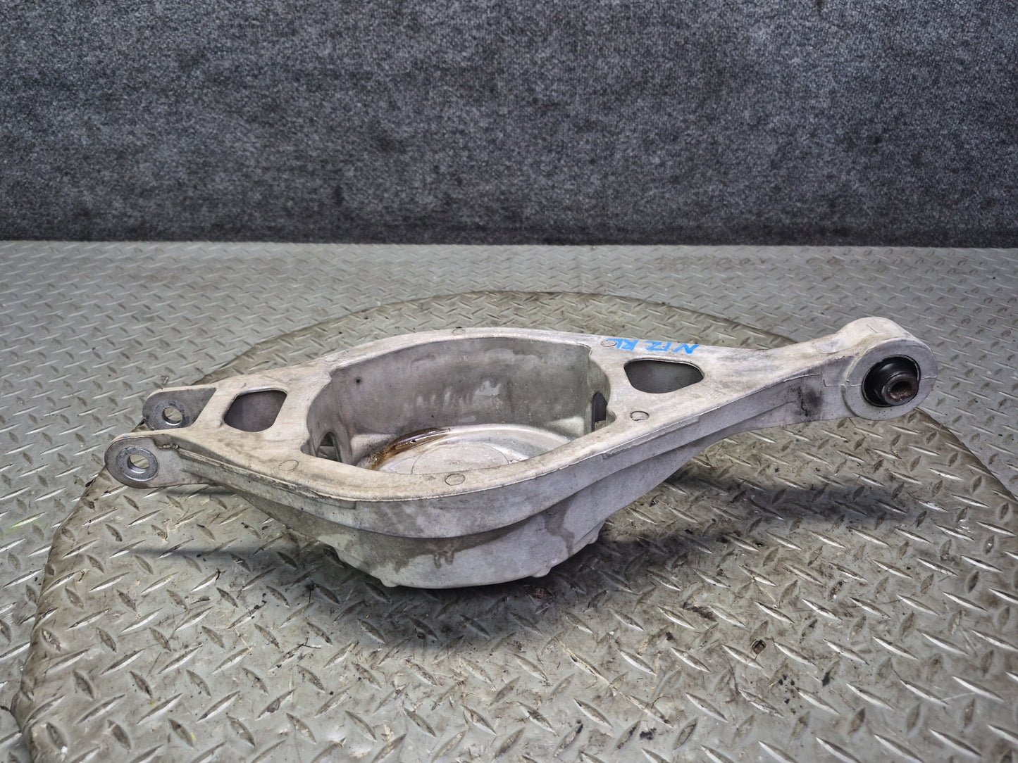 09-20 Nissan 370Z Z34 Set of 4 Rear Left Upper & Lower Control Arm OEM