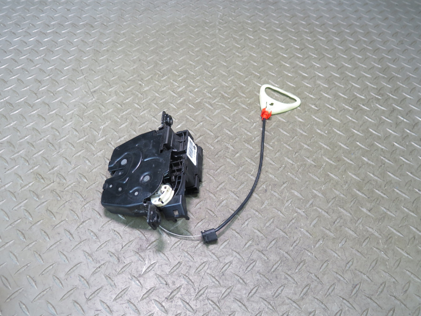2011-2016 BMW F07 F10 M5 Rear Trunk Lid Lock Latch Acuator 7269543 OEM