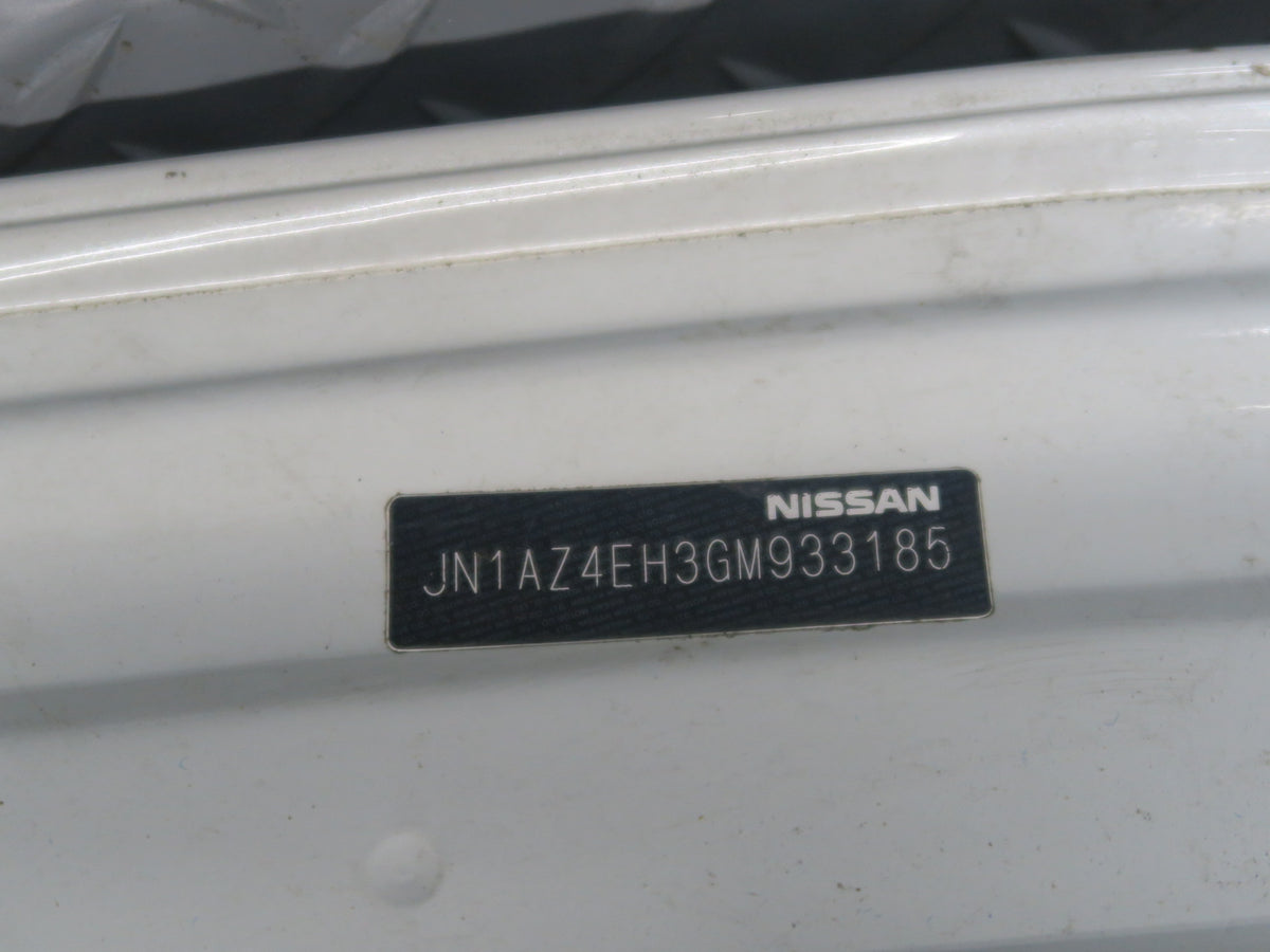 15-20 Nissan Z34 370Z Coupe Nismo Tailgate Liftgate Shell Panel w Glass OEM