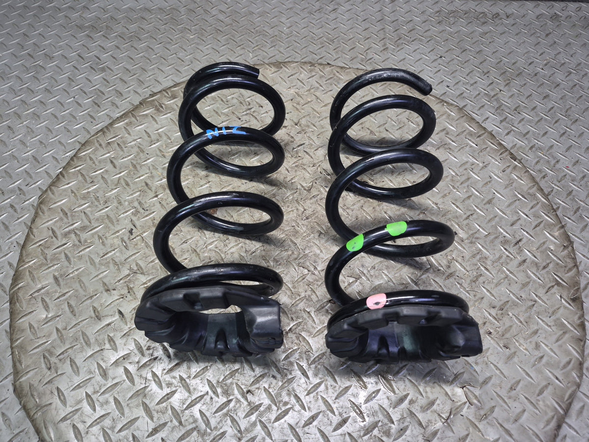09-20 Nissan 370Z Z34 Nismo Coupe Set of 2 Rear Left & Right Coil Spring OEM