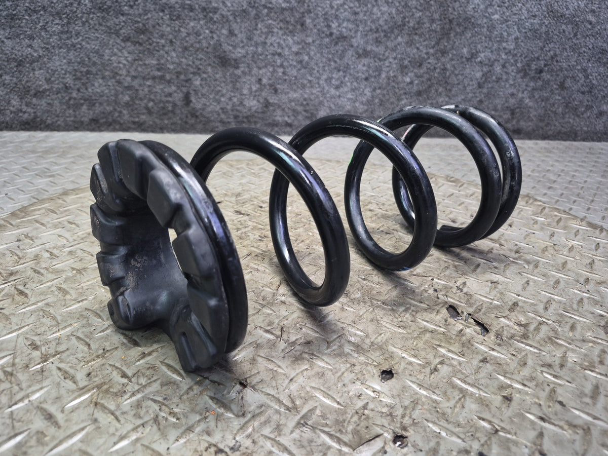 09-20 Nissan 370Z Z34 Nismo Coupe Set of 2 Rear Left & Right Coil Spring OEM