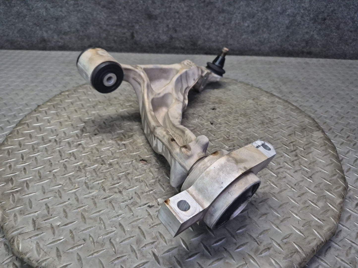 09-20 Nissan Z34 370Z Set of 2 Front Left Upper & Lower Control Arm OEM