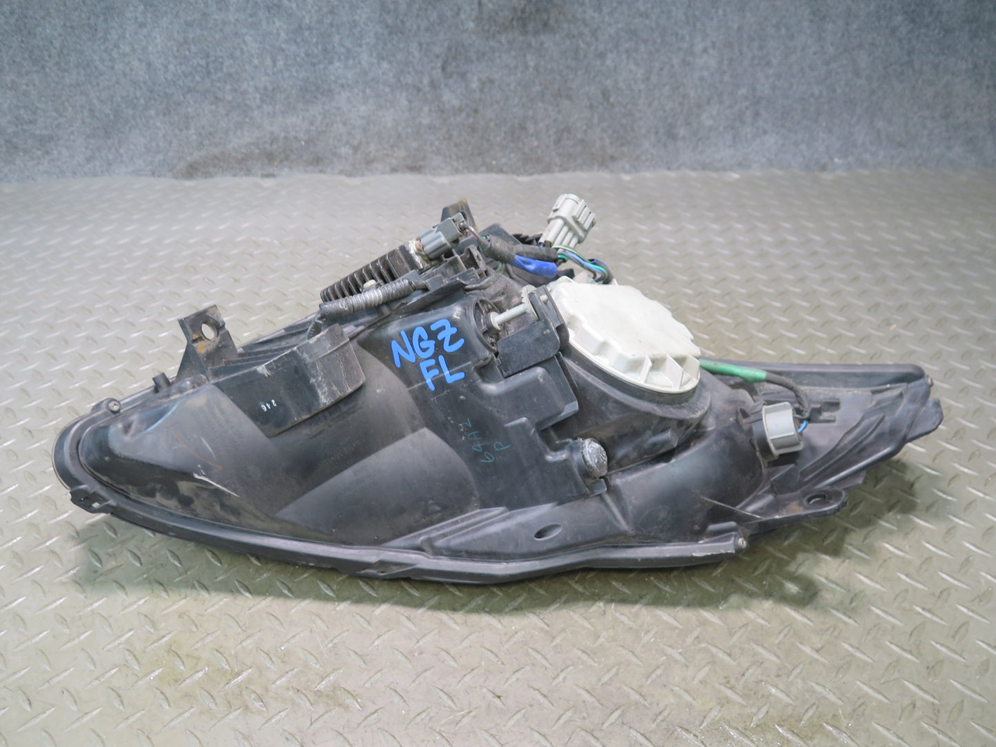 06-09 Nissan 350Z Z33 Front Left Side Xenon HID Headlight Lamp OEM
