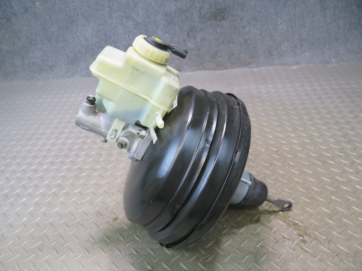 1998 BMW E39 540i Brake Master Cylinder Booster Fluid Reservoir OEM