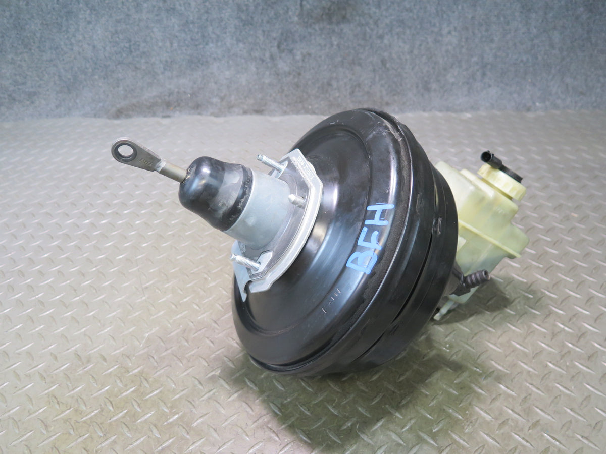 1998 BMW E39 540i Brake Master Cylinder Booster Fluid Reservoir OEM