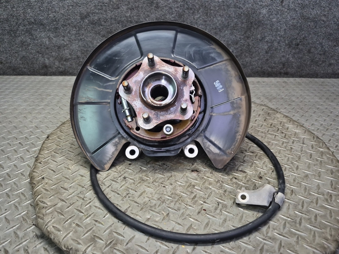 10-20 Nissan 370Z Z34 Rear Left Spindle Knuckle Wheel Hub Bearing OEM