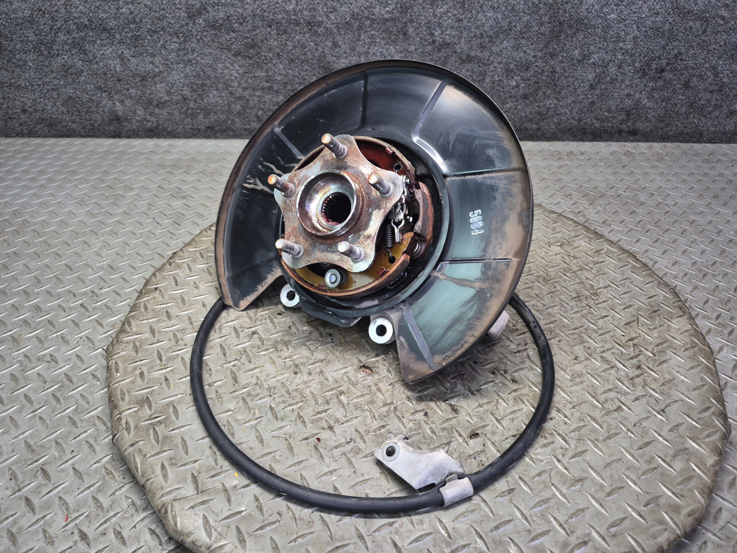 10-20 Nissan 370Z Z34 Rear Left Spindle Knuckle Wheel Hub Bearing OEM