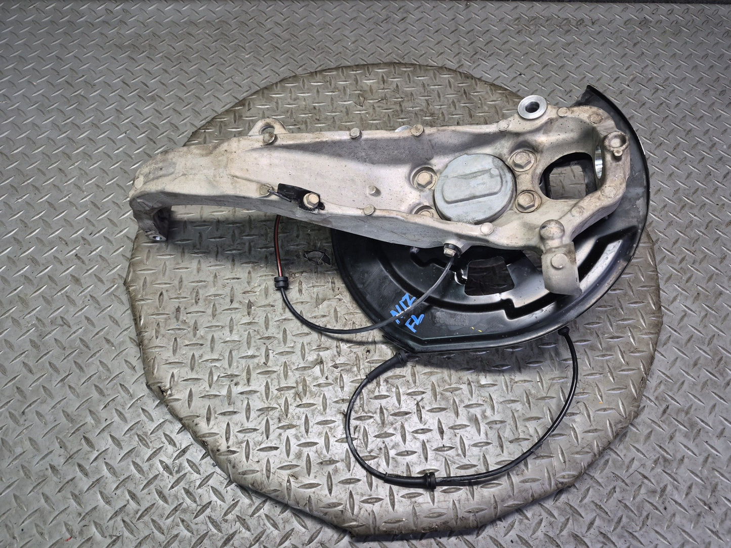 13-20 Nissan Z34 370Z Front Left Spindle Knuckle Wheel Hub Bearing OEM