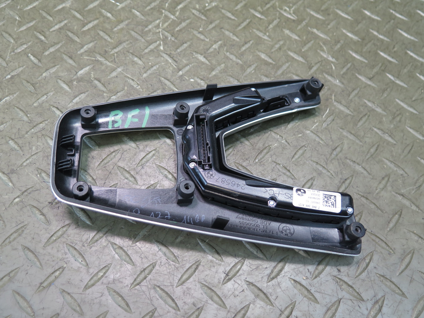 2011-2016 BMW F07 F10 M5 Center Console Trim Bezel Panel w Switches 7846344