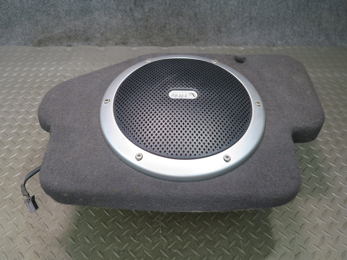 05-06 Dodge RAM SRT10 DR Infinity Subwoofer Speaker Box 05029729AB OEM