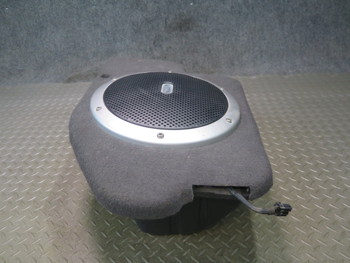 05-06 Dodge RAM SRT10 DR Infinity Subwoofer Speaker Box 05029729AB OEM