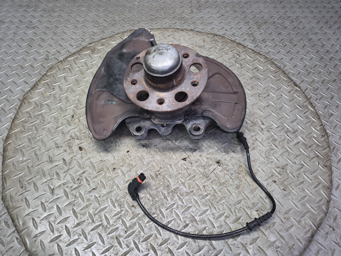 05-11 Mercedes R171 SLK RWD Front Left Spindle Knuckle Wheel Hub Bearing OEM