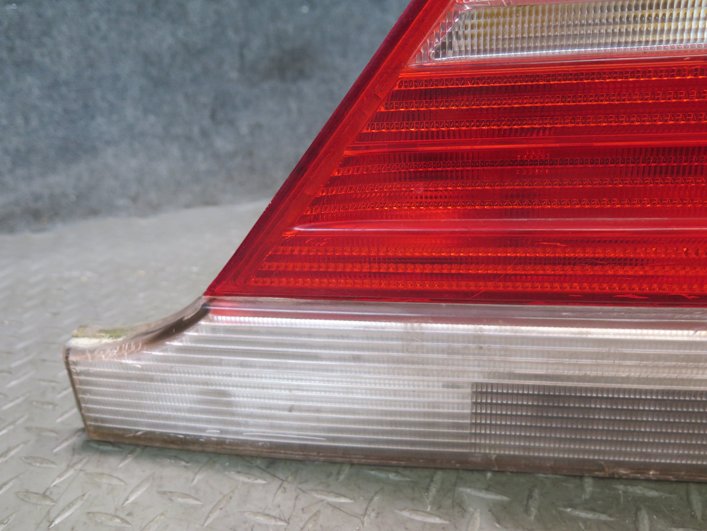 97-99 Mercedes W140 S420 S500 Sedan Rear Right Tail Light Lamp Damaged