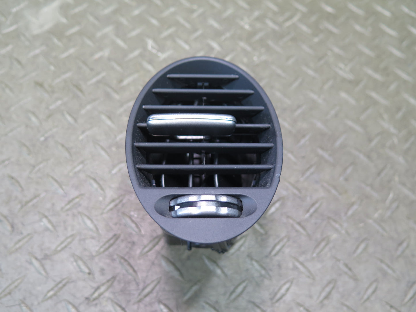 05-11 Mercedes R171 Slk-class Set of 2 Dash Left & Right A/C Air Vent OEM