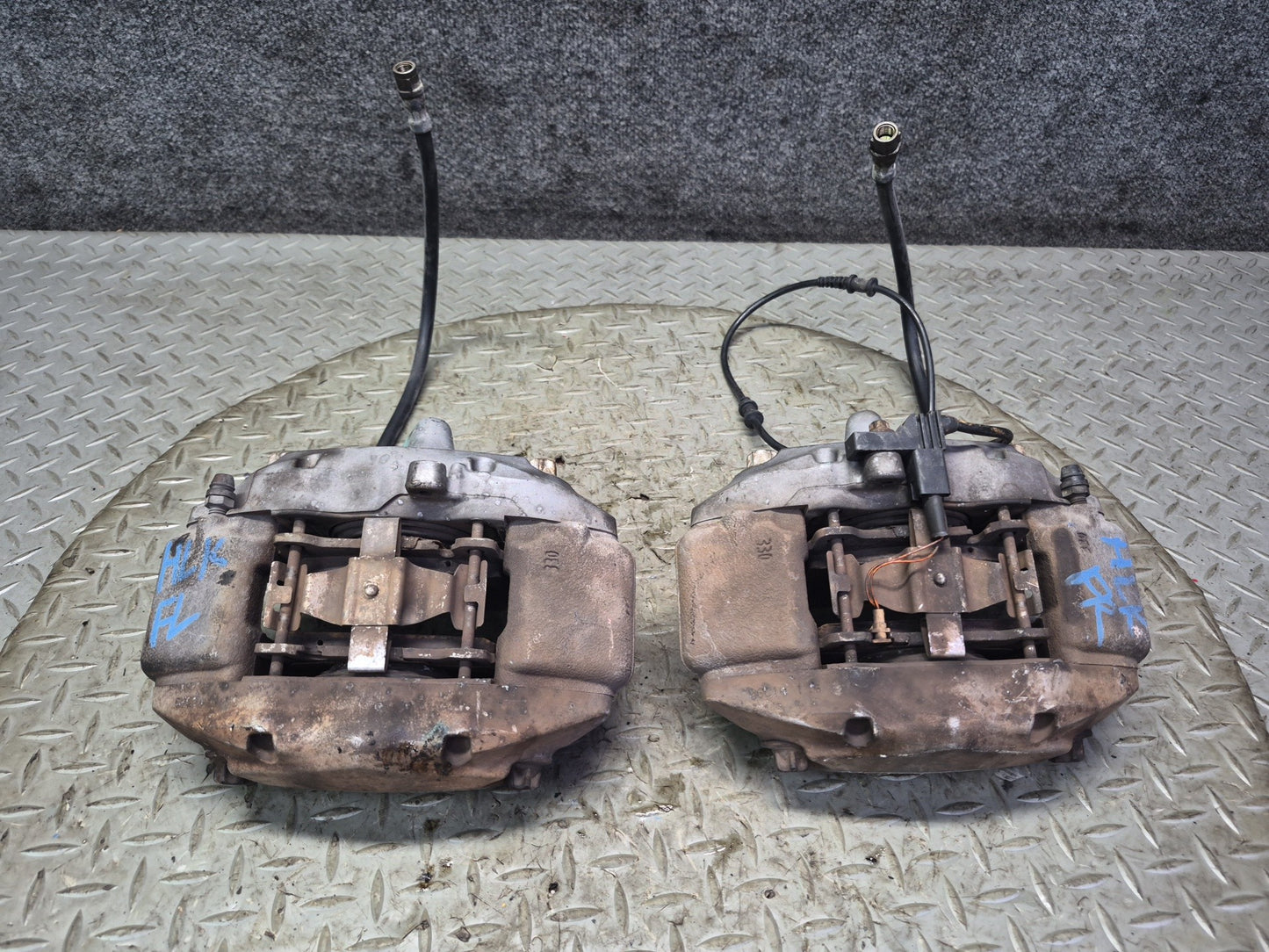 05-11 Mercedes R171 SLK RWD Set of 2 Front Brembo Brake Caliper OEM
