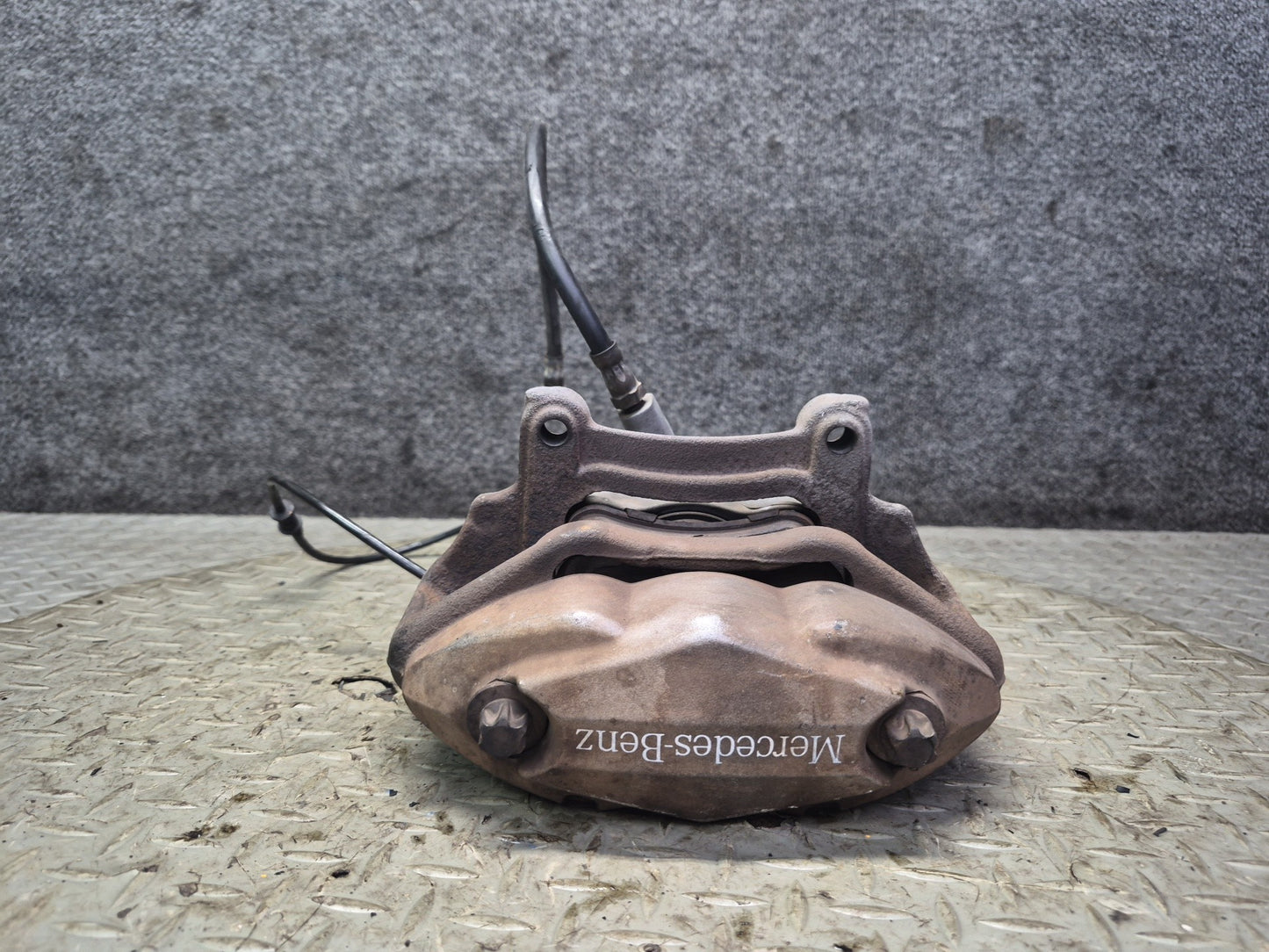 05-11 Mercedes R171 SLK RWD Set of 2 Front Brembo Brake Caliper OEM