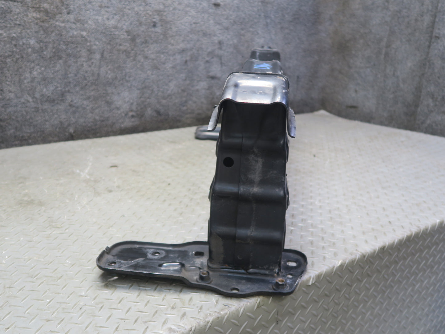 2012-2015 Mercedes W166 ML63 AMG Front Bumper Impact Reinforcement Bar