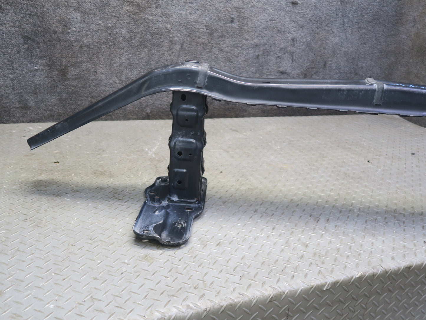 2012-2015 Mercedes W166 ML63 AMG Front Bumper Impact Reinforcement Bar