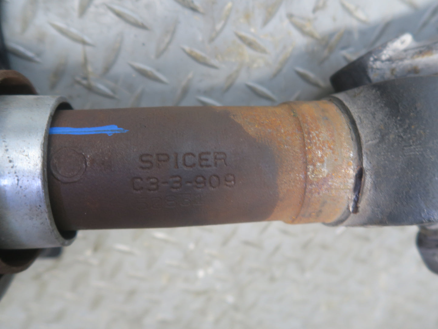 05-06 Dodge RAM SRT10 DR 4x2 A/T Rear Driveshaft Drive Shaft 05037625AA OEM