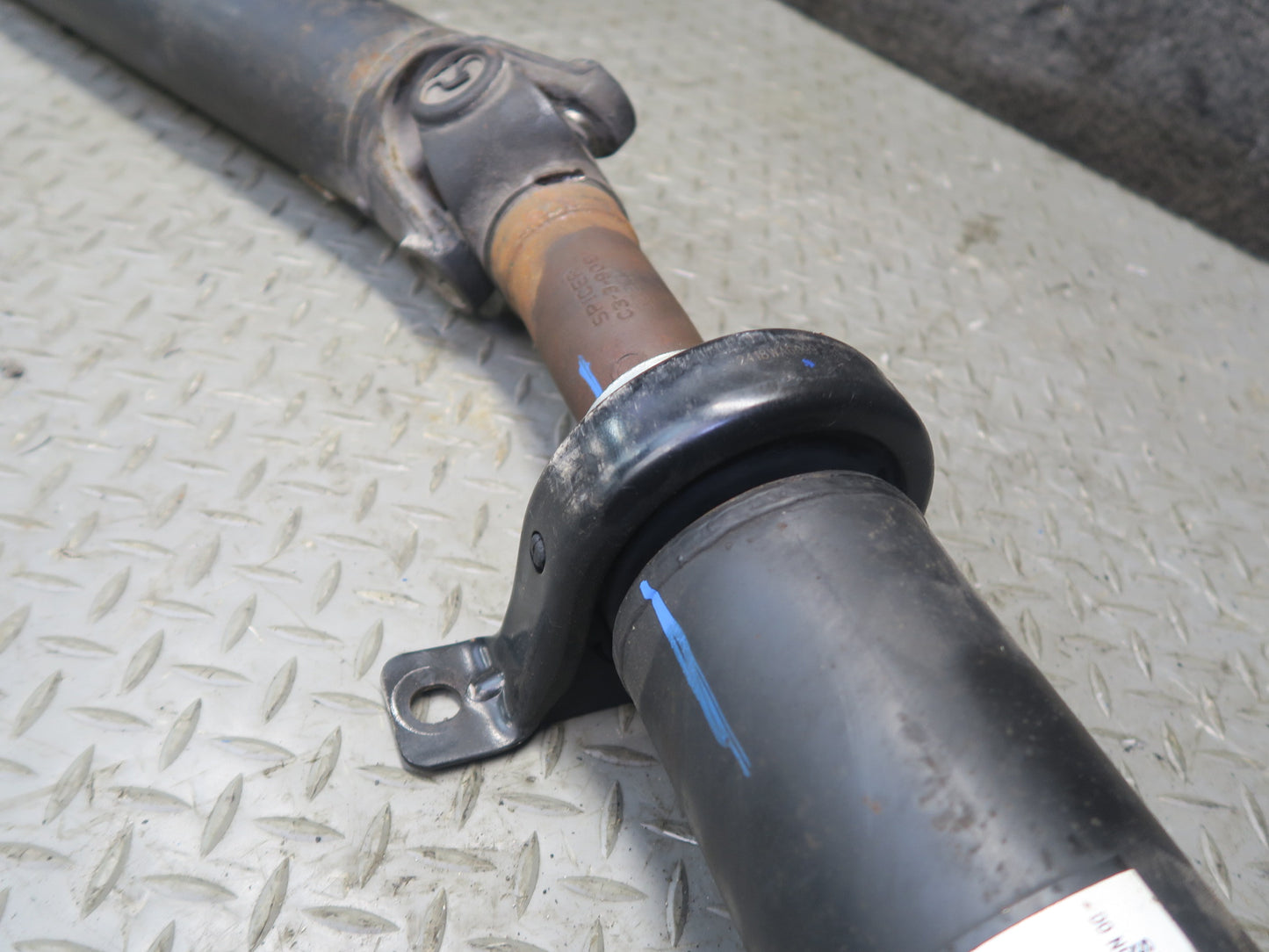 05-06 Dodge RAM SRT10 DR 4x2 A/T Rear Driveshaft Drive Shaft 05037625AA OEM