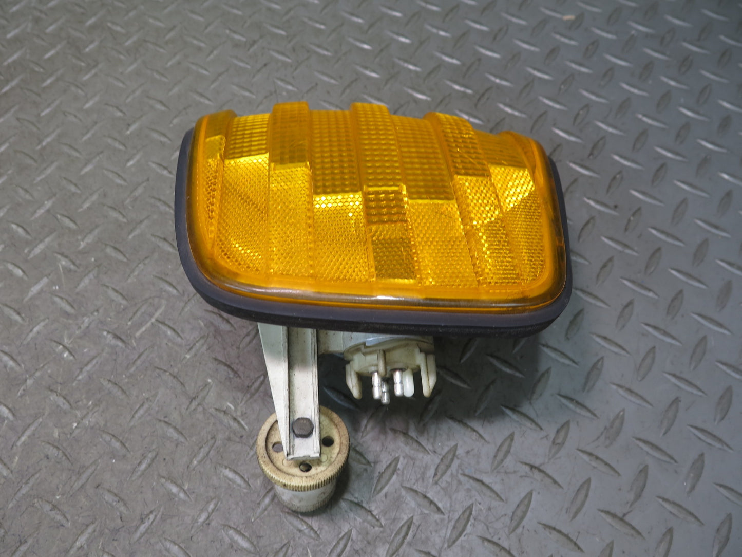 86-91 Mercedes W126 Front Left & Right Corner Turn Signal Light Lamp Set Damaged