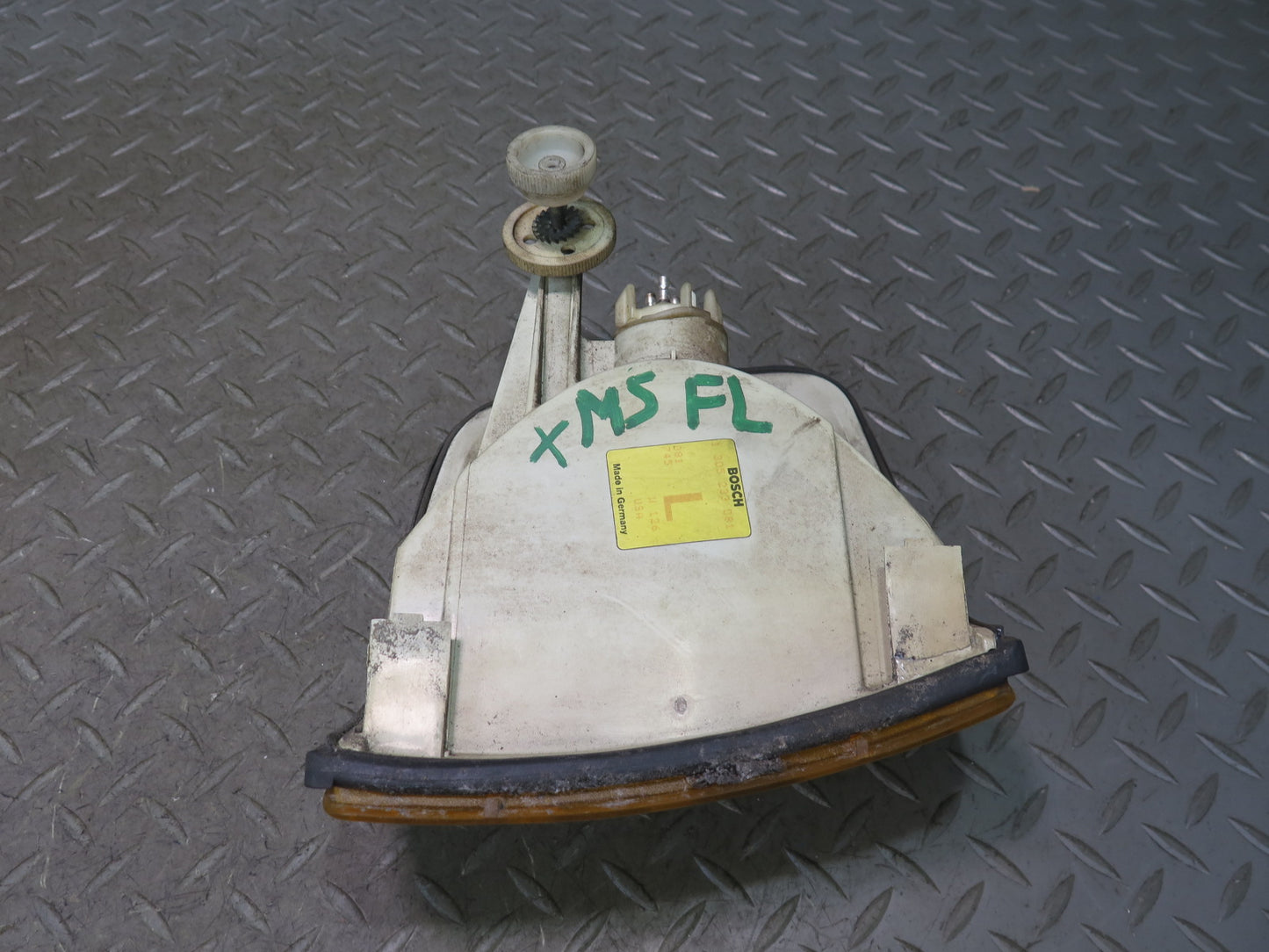 86-91 Mercedes W126 Front Left & Right Corner Turn Signal Light Lamp Set Damaged