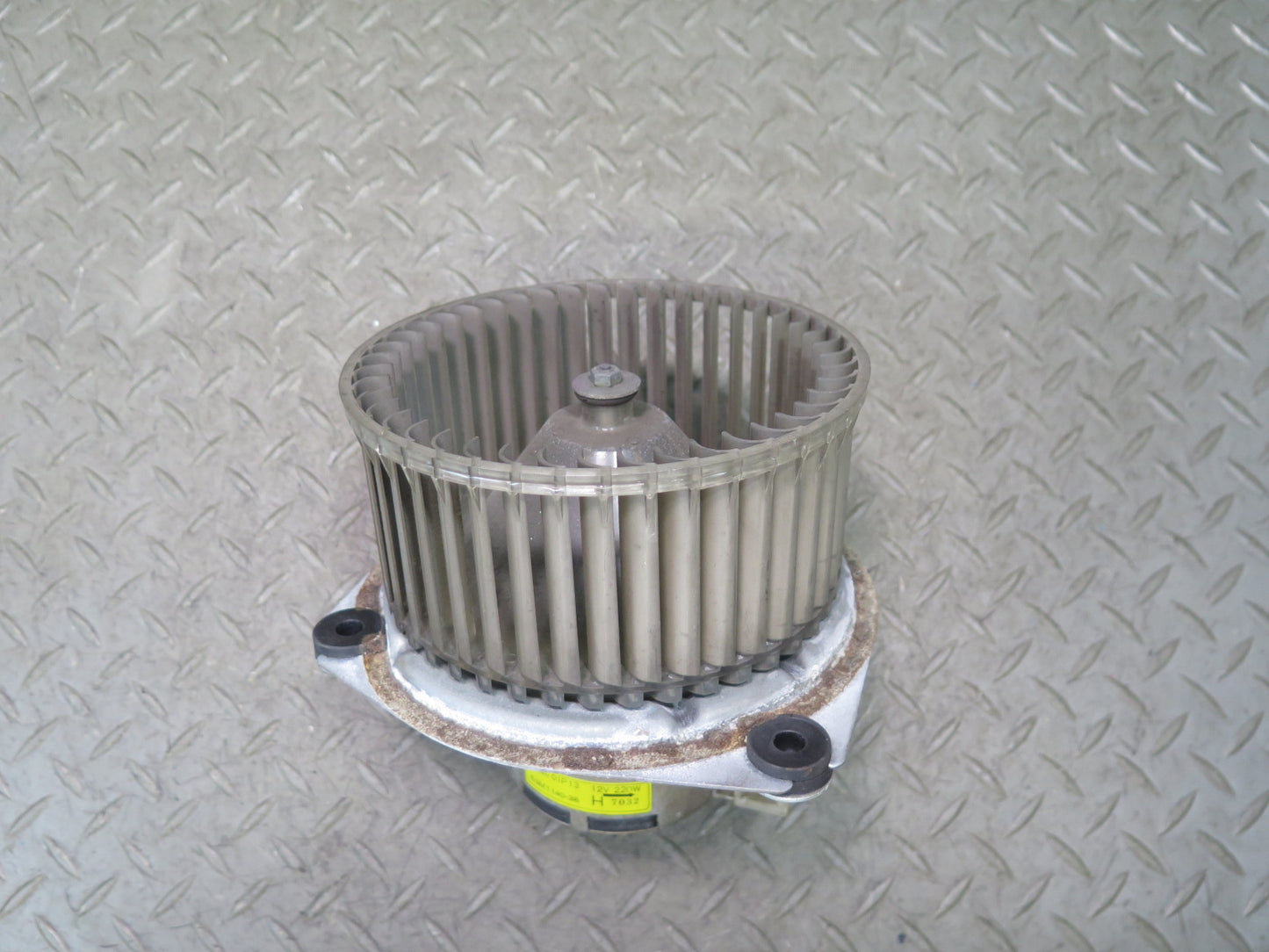 85-87 Nissan Z31 300ZX A/C Heater Blower Motor Fan 27220-01P13 OEM