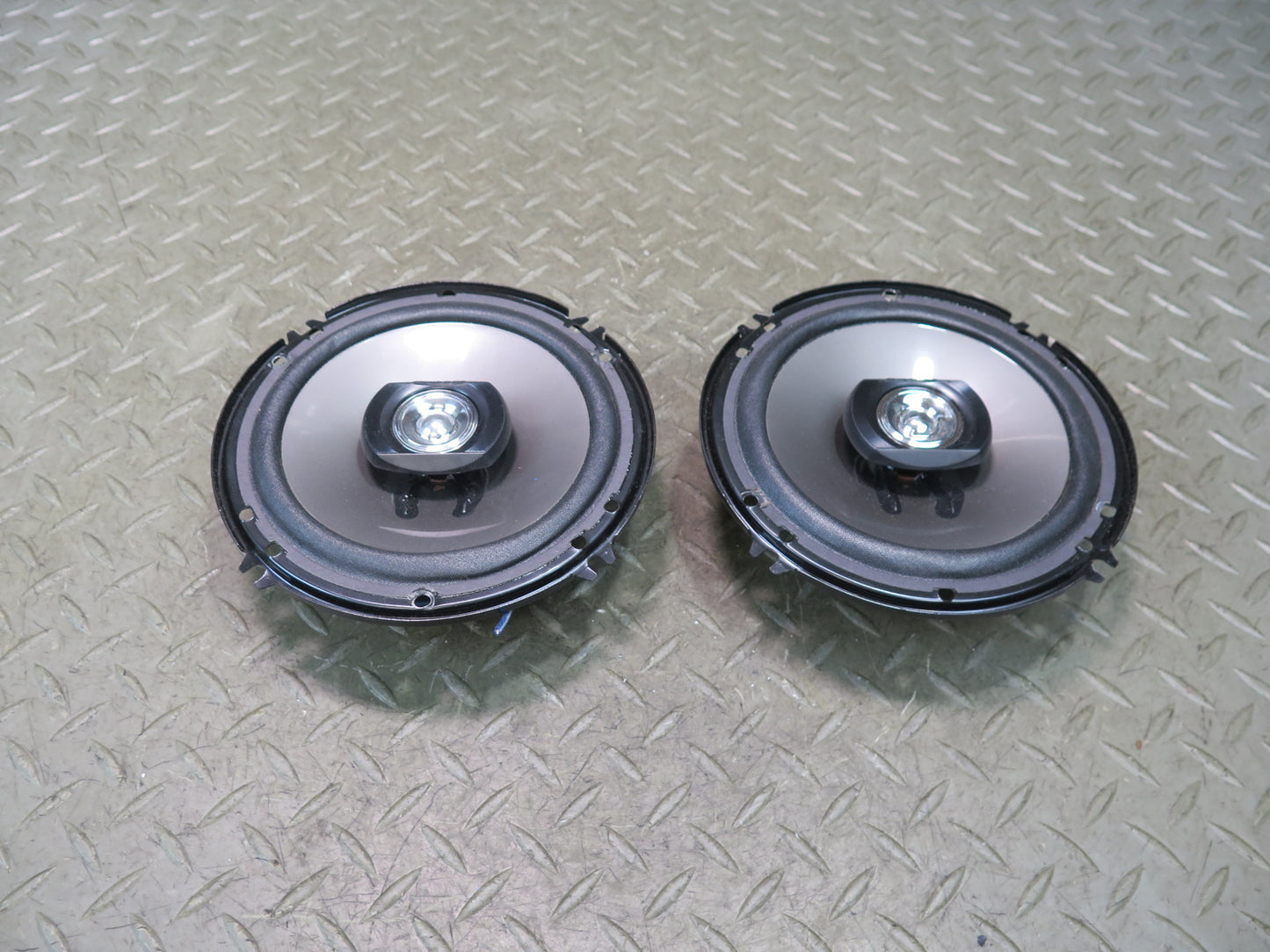 Set of 2 Pioneer TS-165P 6.5" Coaxial Speaker