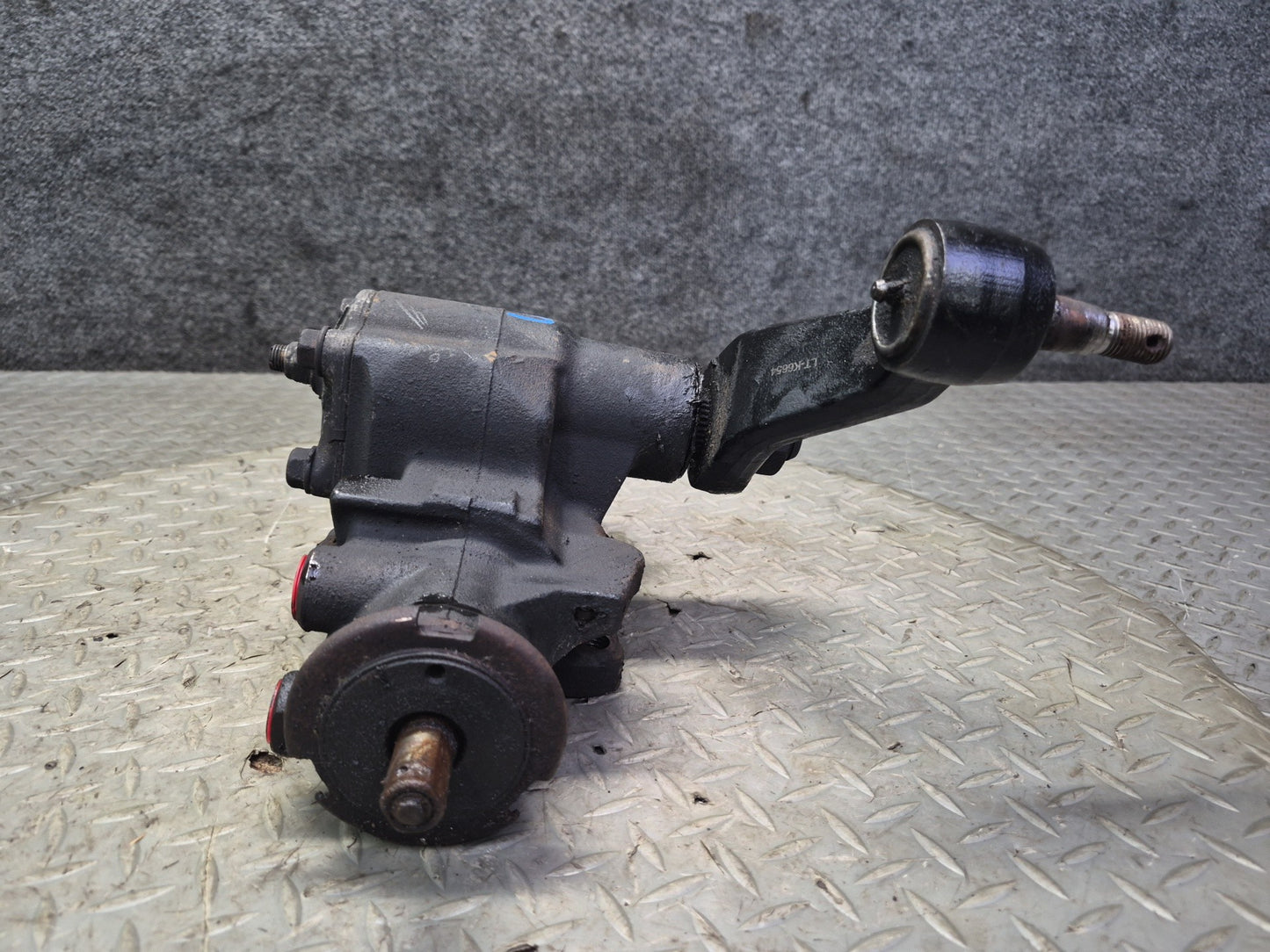 2003-2007 Hummer H2 Power Steering Gearbox Gear Box