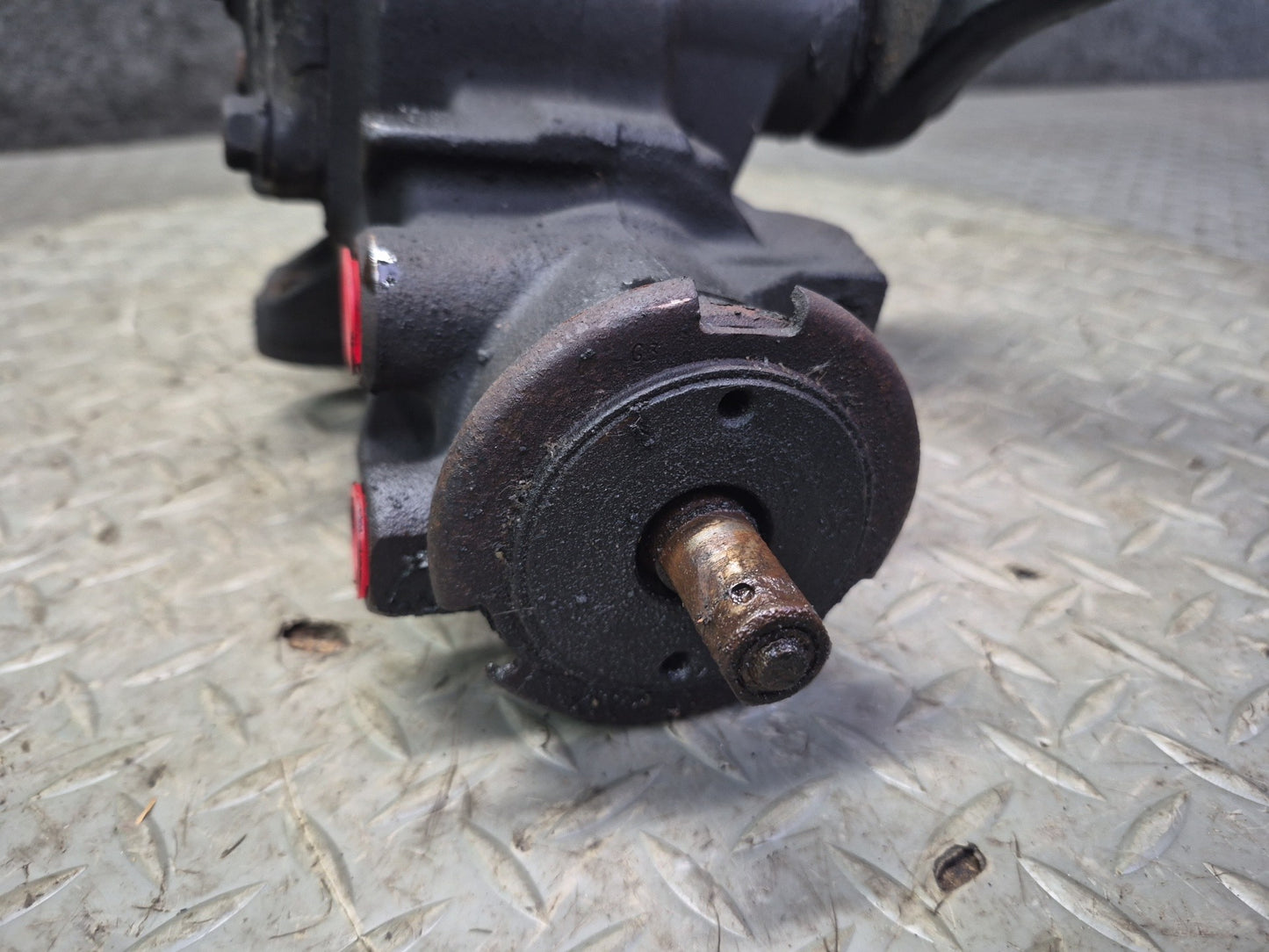 2003-2007 Hummer H2 Power Steering Gearbox Gear Box