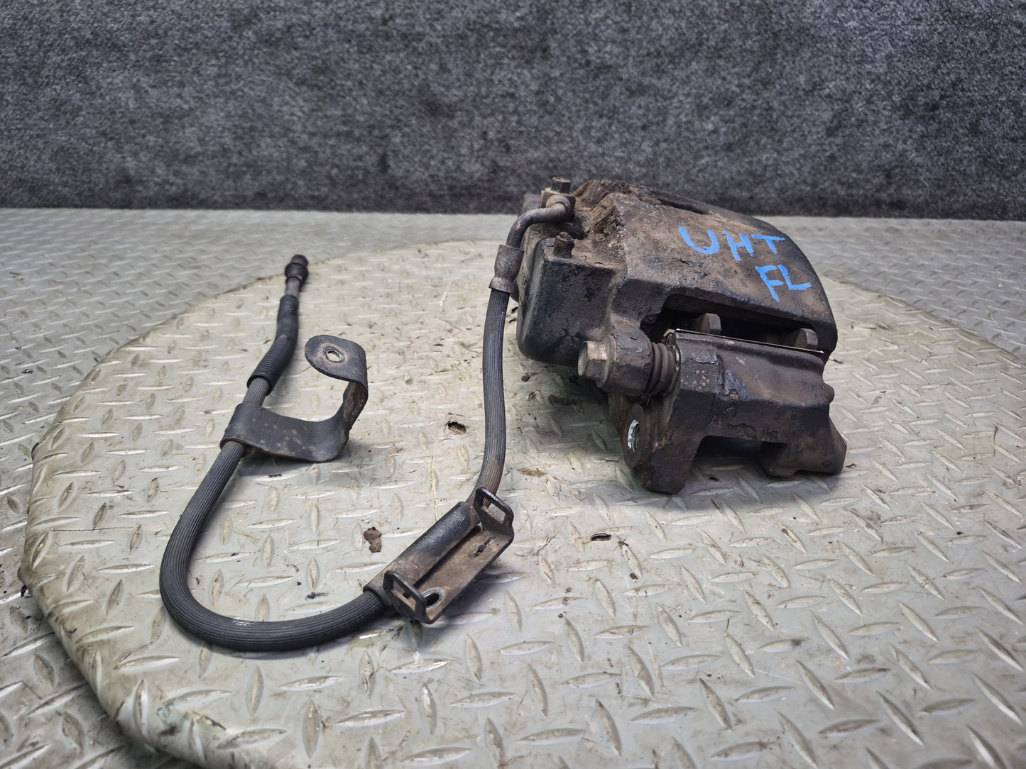 2003-2009 Hummer H2 AWD Front Left & Right Side Brake Caliper Set of 2