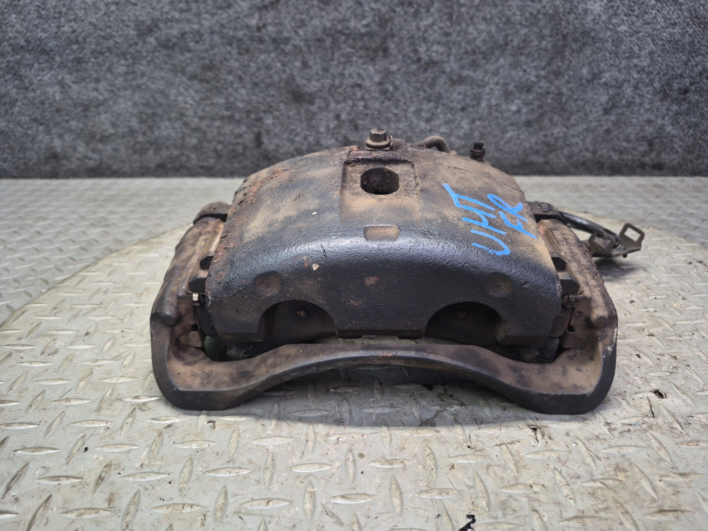 2003-2009 Hummer H2 AWD Front Left & Right Side Brake Caliper Set of 2