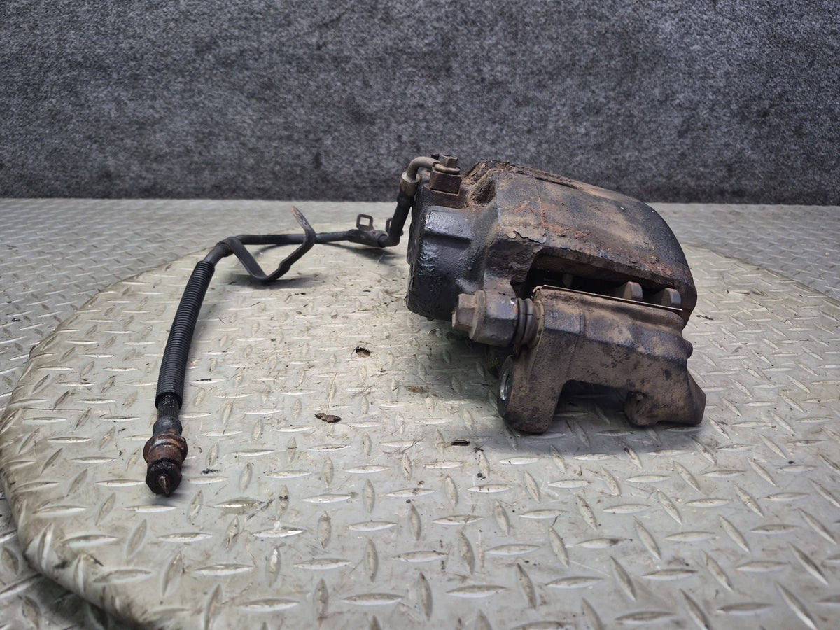 2003-2009 Hummer H2 AWD Front Left & Right Side Brake Caliper Set of 2