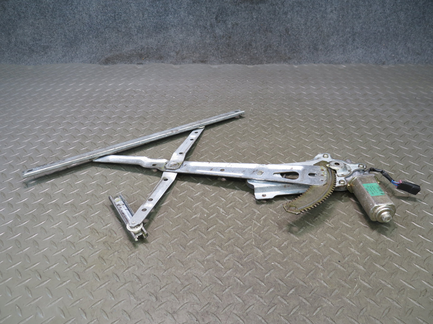 84-89 Nissan Z31 300ZX 2+0 Right Passenger Door Window Regulator w Motor OEM