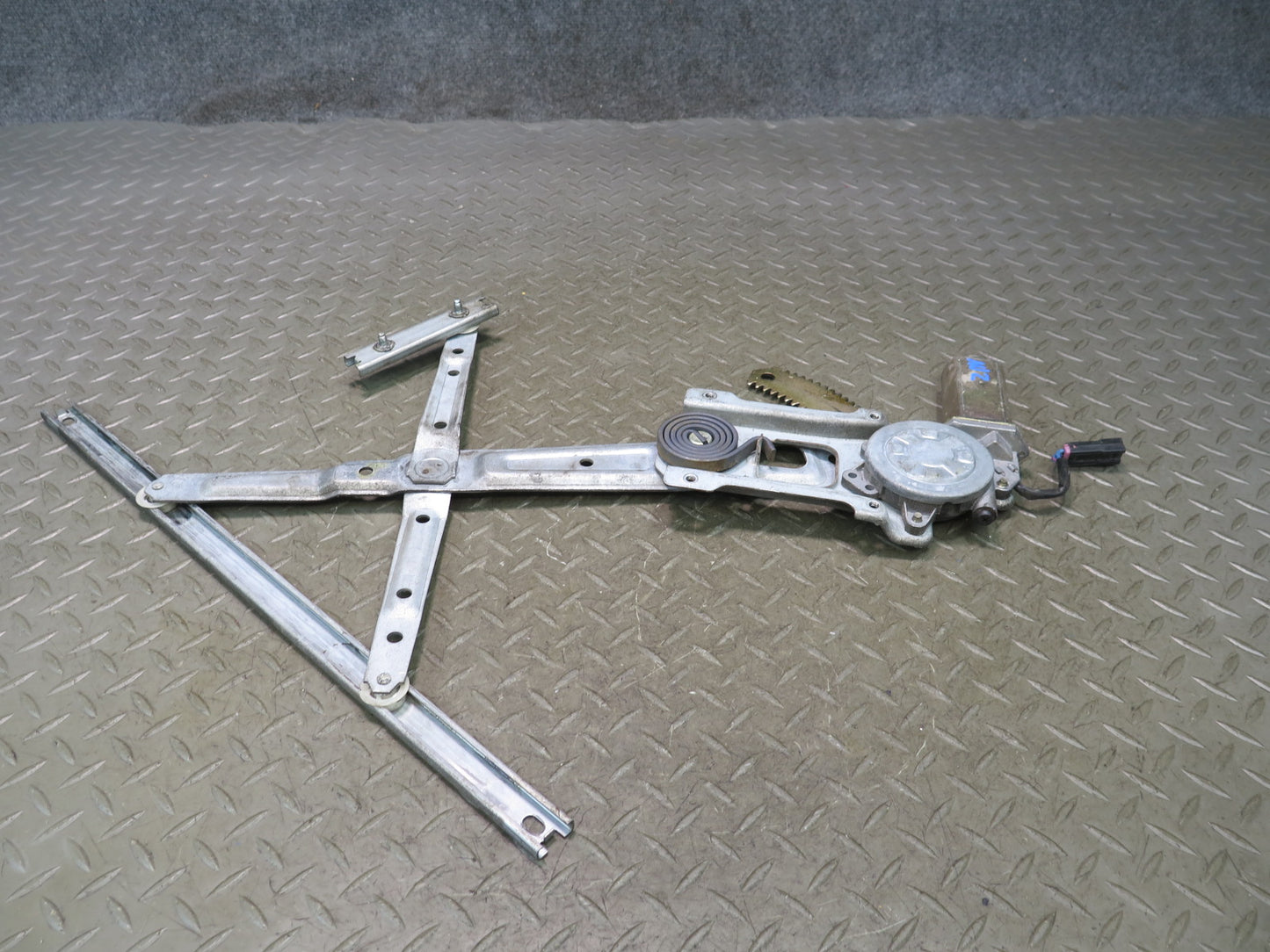 84-89 Nissan Z31 300ZX 2+0 Right Passenger Door Window Regulator w Motor OEM