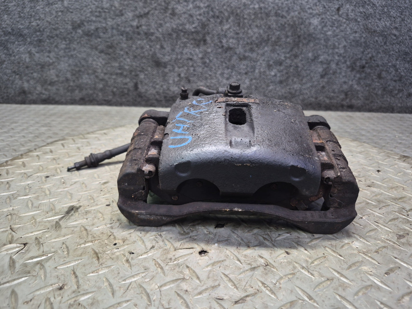 2003-2009 Hummer H2 AWD Rear Left & Right Side Brake Caliper Set of 2