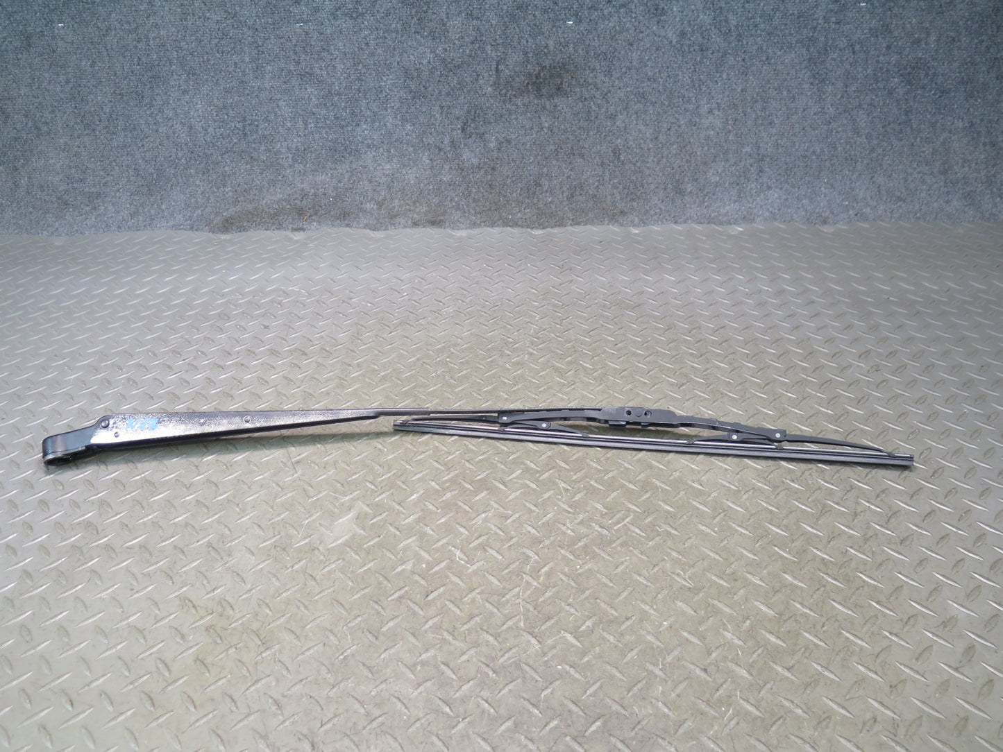 84-89 Nissan Z31 300ZX 2+0 Rear Hatch Wiper Arm OEM