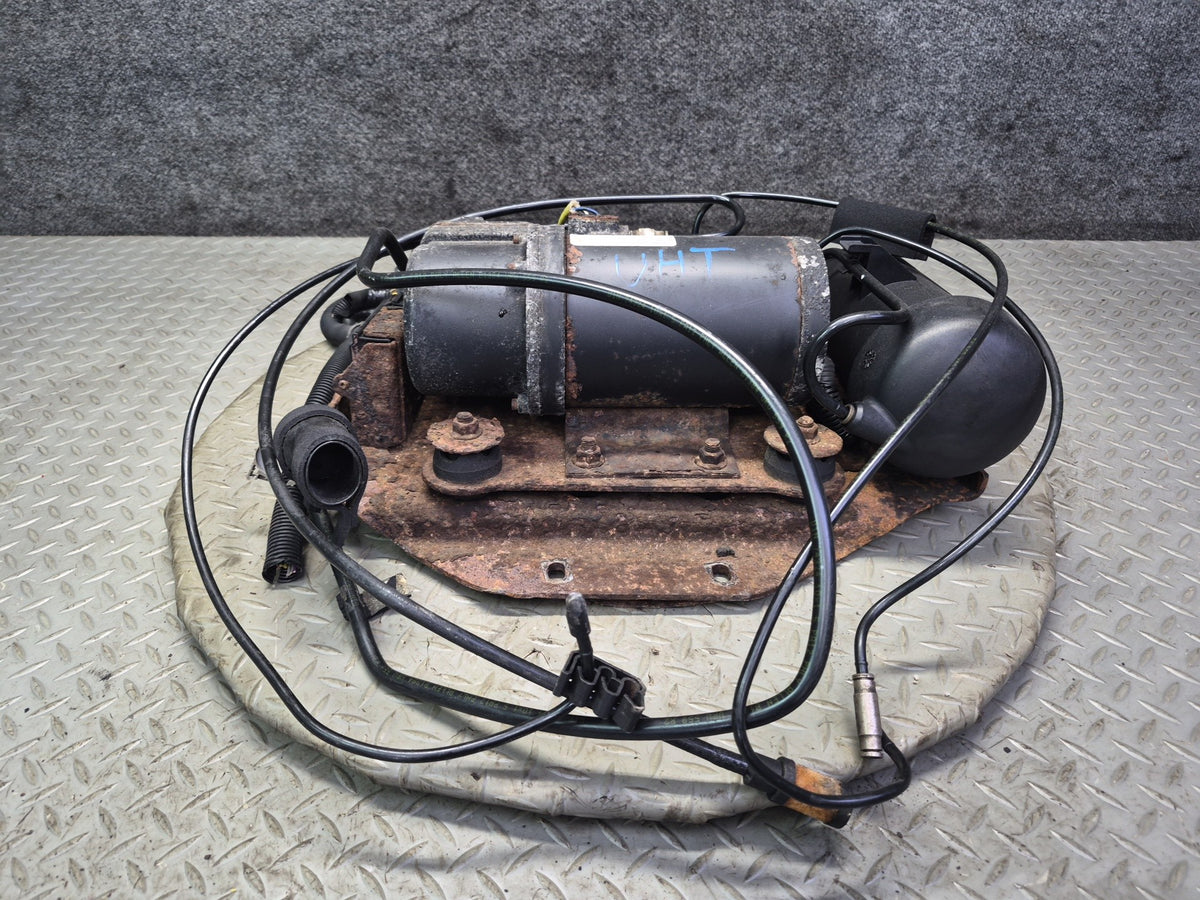 2003-2004 Hummer H2 Air Ride Suspension Compressor Pump Module