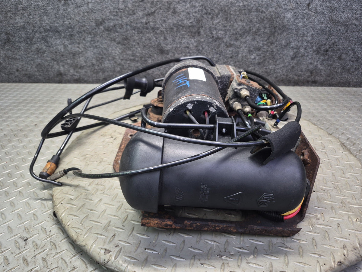 2003-2004 Hummer H2 Air Ride Suspension Compressor Pump Module